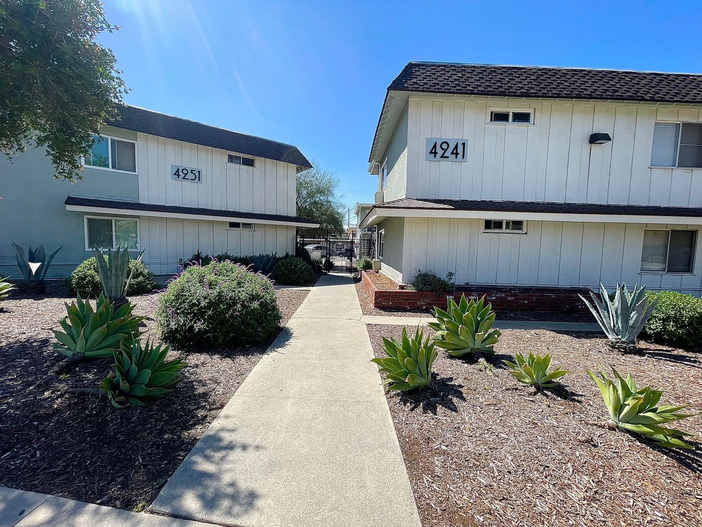 Montclair Apartment: 4205 - 4251 Evart Street