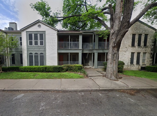 Large Condo - West Campus - 2/2.5 – photo 1