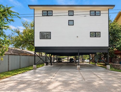 6bed/3bath Close to Campus! – photo 1
