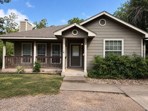 4/2 House - North Campus - Includes 2 car garage – photo 1