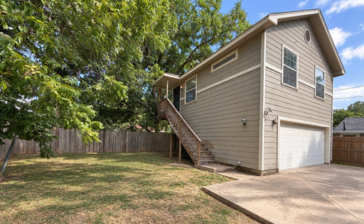 1/1 Garage Apt - North Campus – photo 1