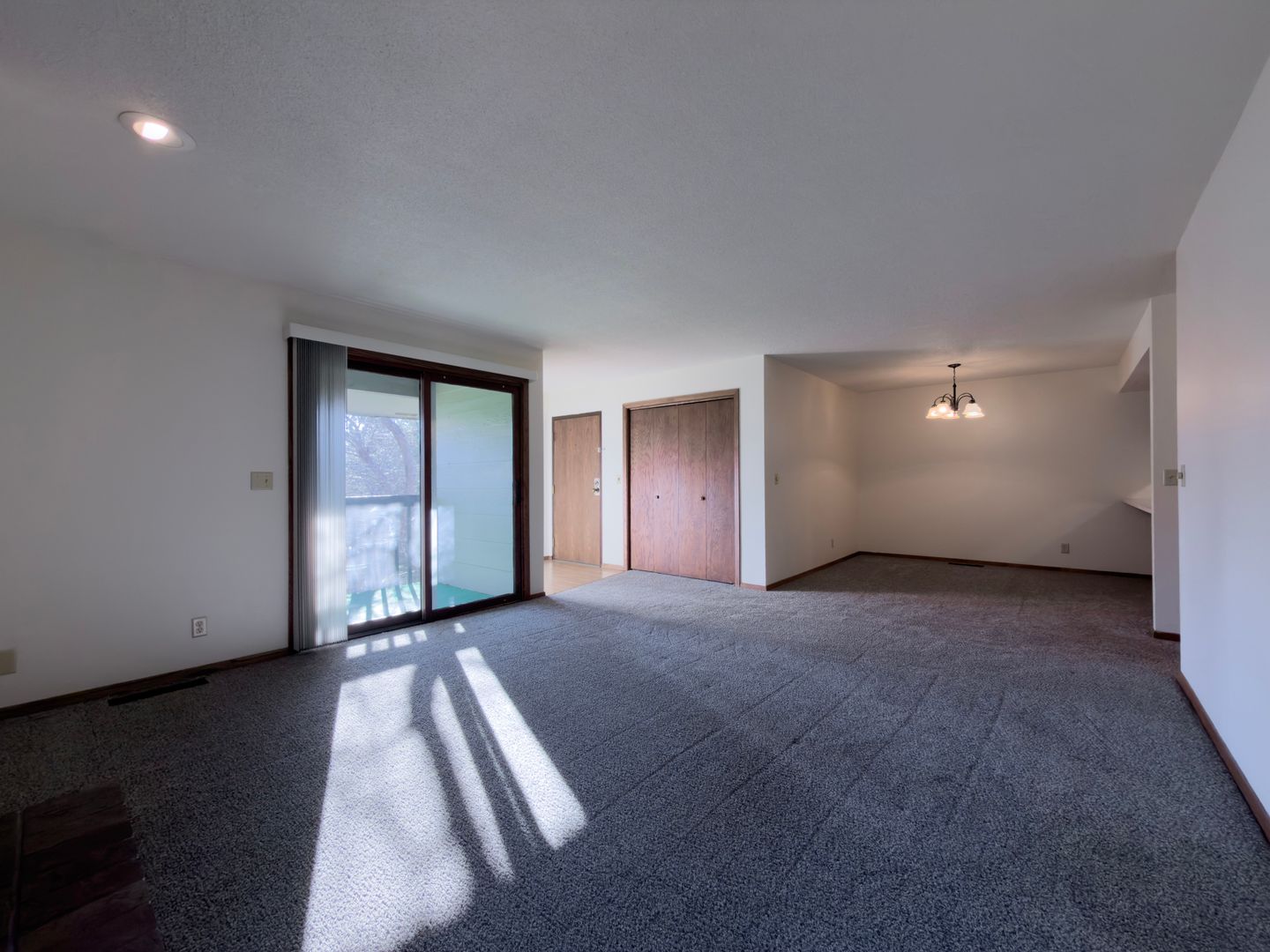 Rapid City Apartment: 3900-3951 Doral Dr.