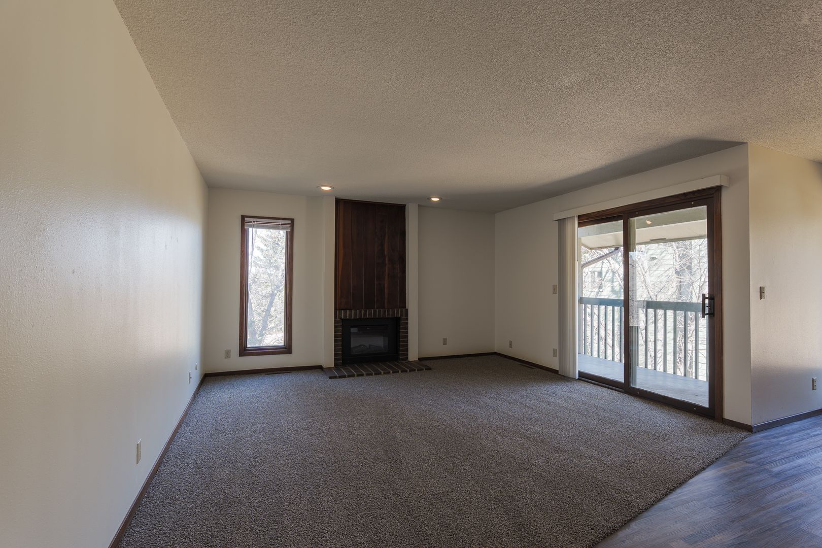 Rapid City Apartment: 3900-3951 Doral Dr.