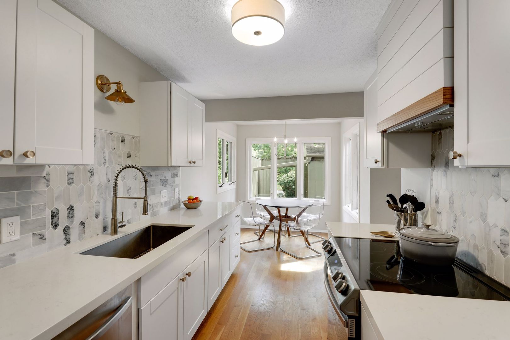 Plymouth House: 16300 15th Avenue North