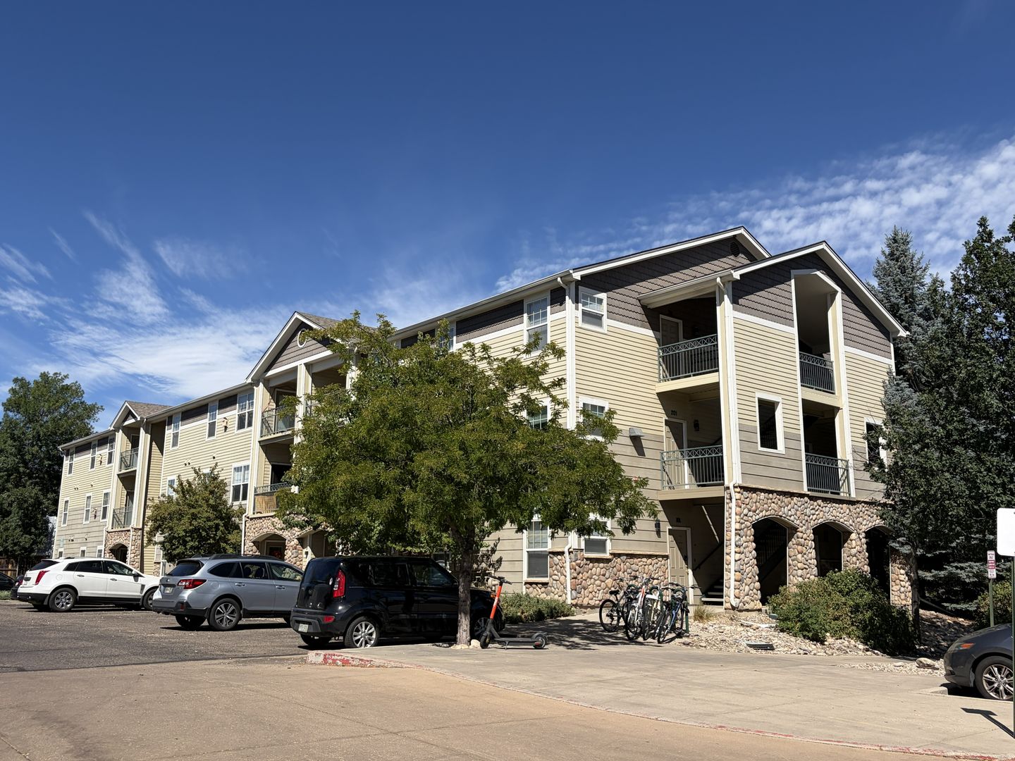 Fort Collins Condo: 2226 W Eliabeth Street C204