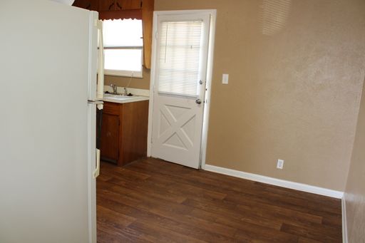 Listing photo thumbnail
