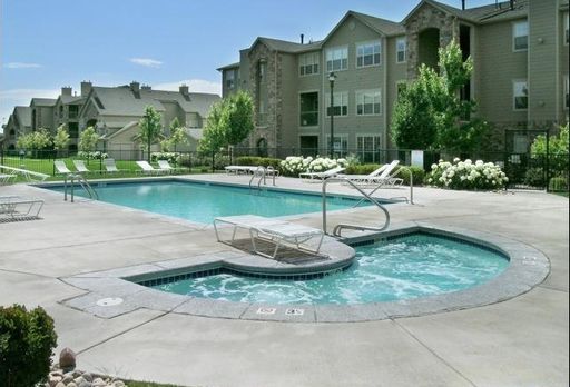 Listing photo thumbnail