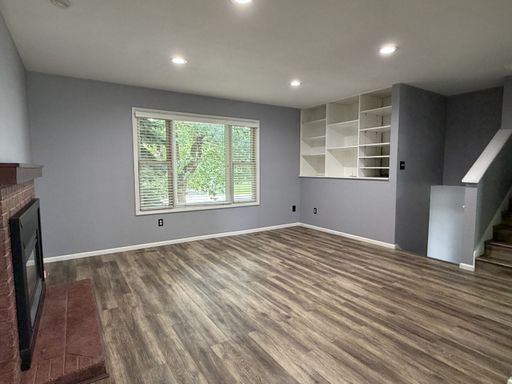 Listing photo thumbnail
