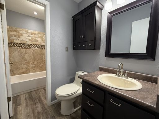 Listing photo thumbnail