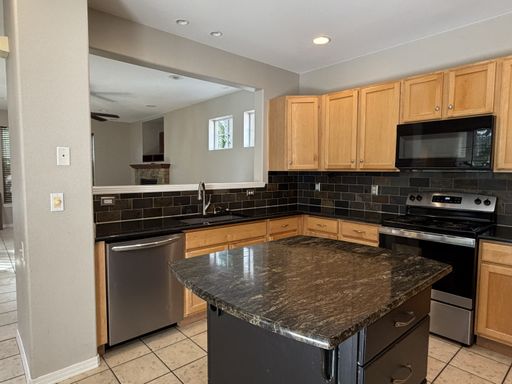 Listing photo thumbnail