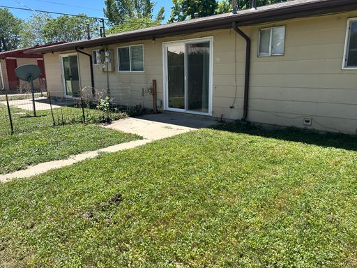 Listing photo thumbnail