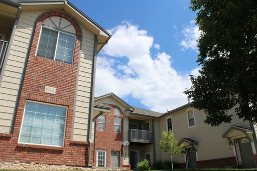 Listing photo thumbnail