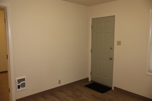Listing photo thumbnail