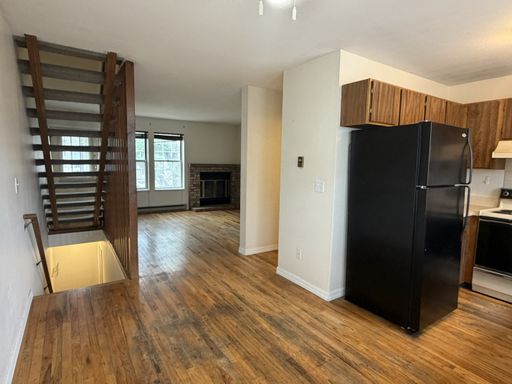 Listing photo thumbnail