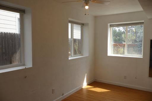 Listing photo thumbnail