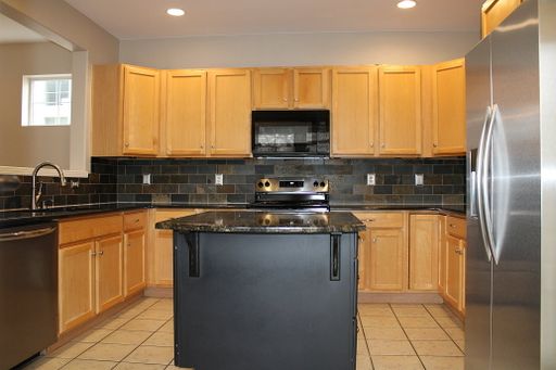 Listing photo thumbnail