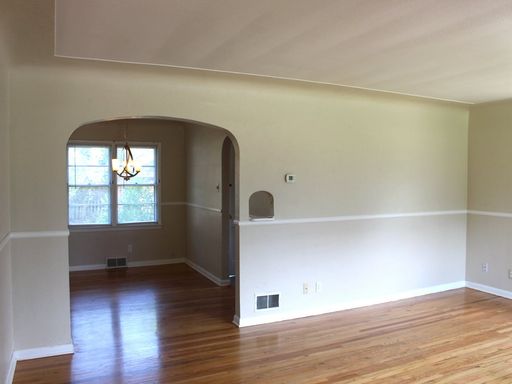Listing photo thumbnail