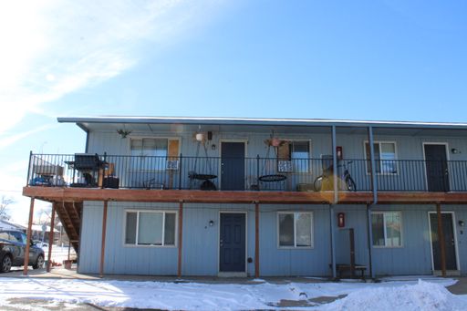 Listing photo thumbnail
