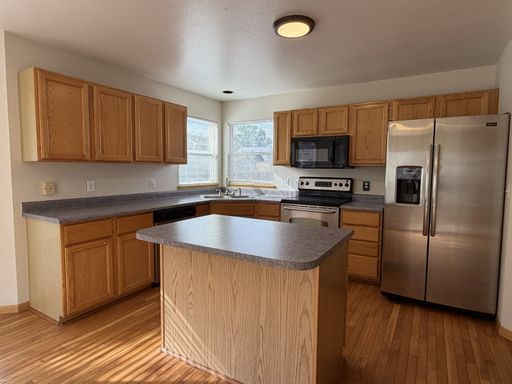 Listing photo thumbnail