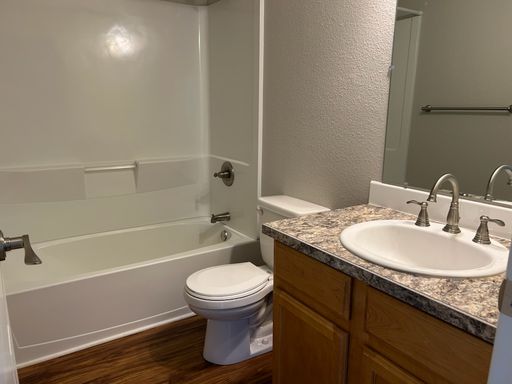 Listing photo thumbnail