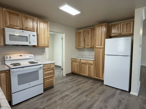Listing photo thumbnail