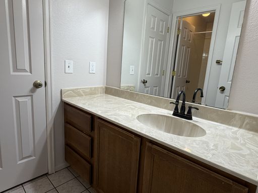 Listing photo thumbnail