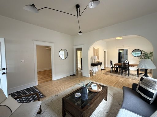 Listing photo thumbnail