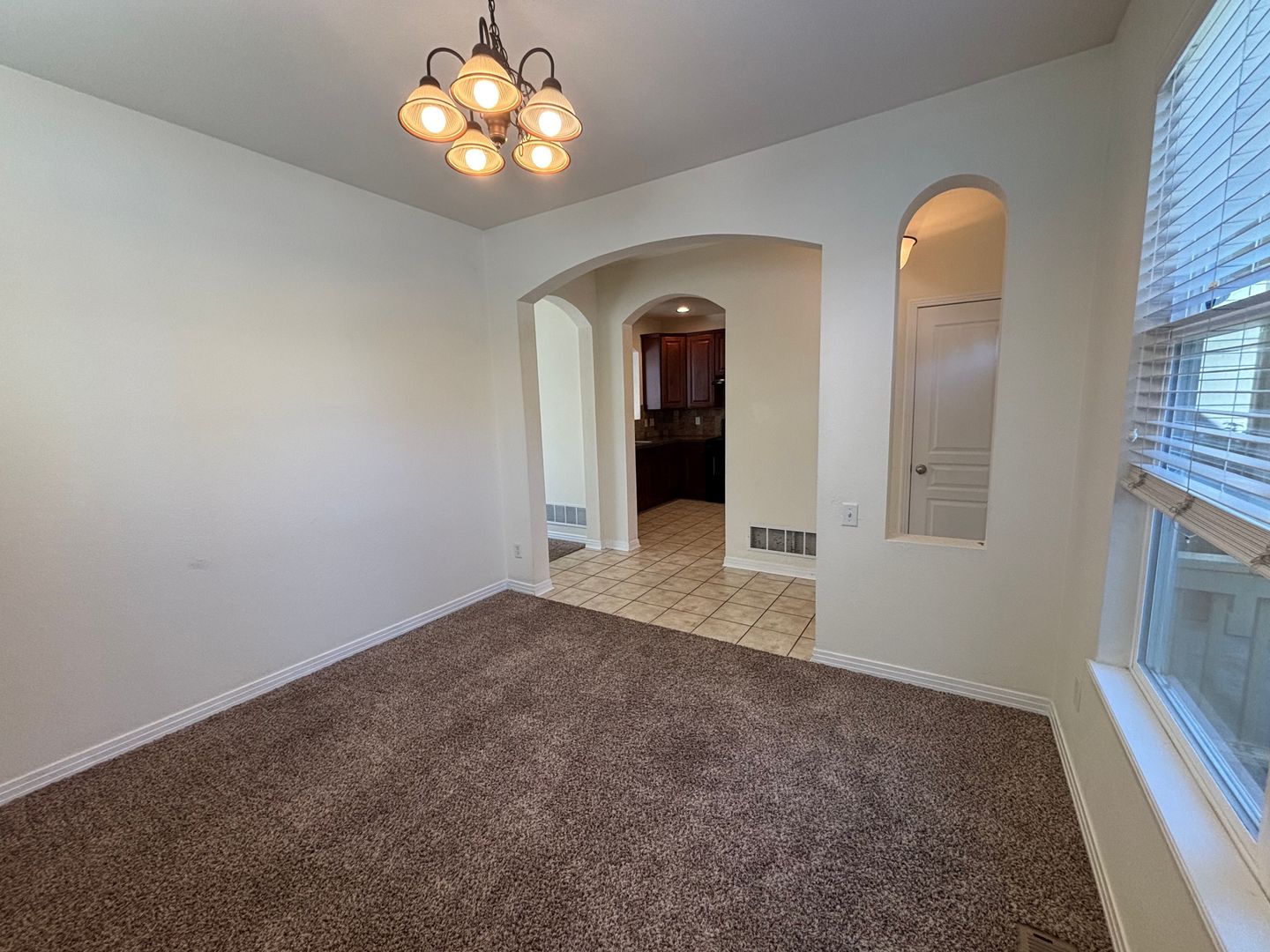 2621 Rock Creek Dr 5 of 12