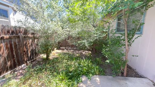 Listing photo thumbnail