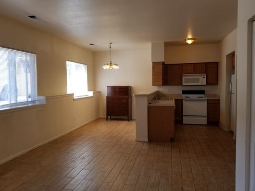 Listing photo thumbnail