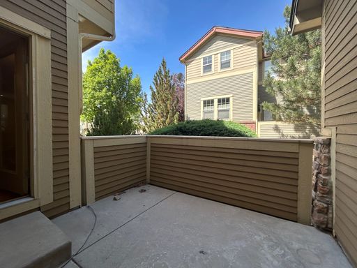 Listing photo thumbnail