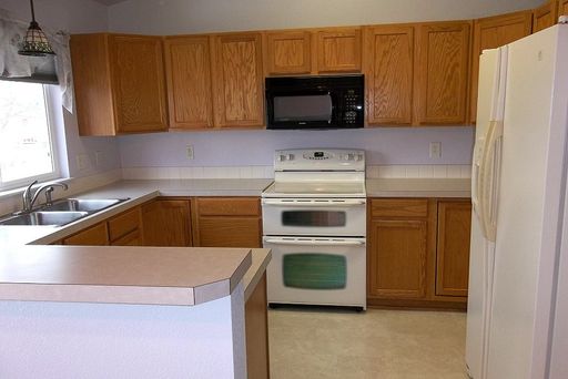 Listing photo thumbnail