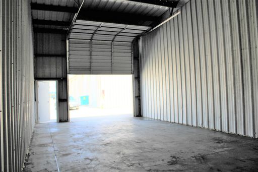 Listing photo thumbnail
