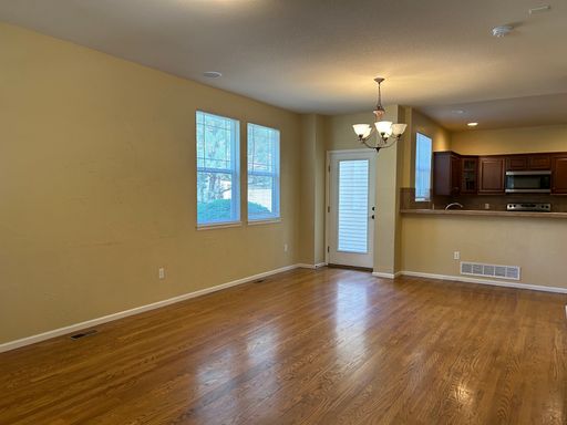 Listing photo thumbnail