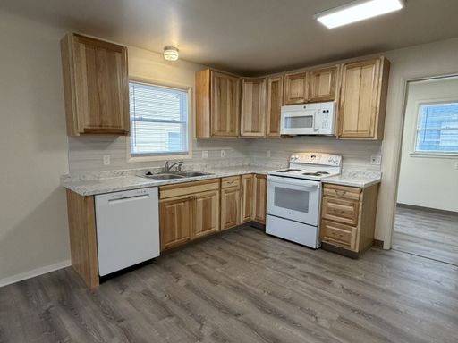 Listing photo thumbnail