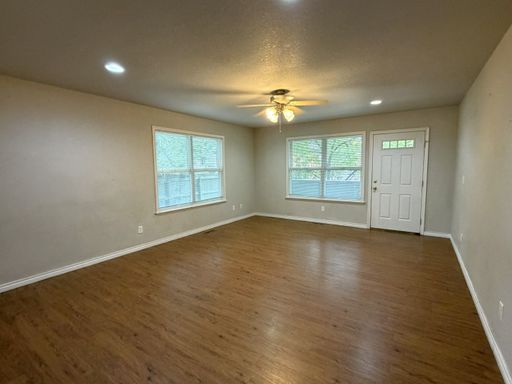 Listing photo thumbnail