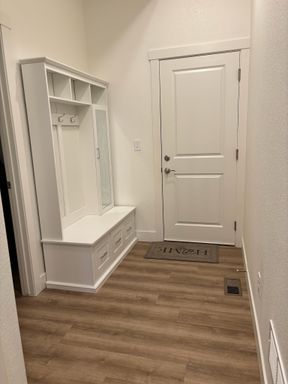 Listing photo thumbnail