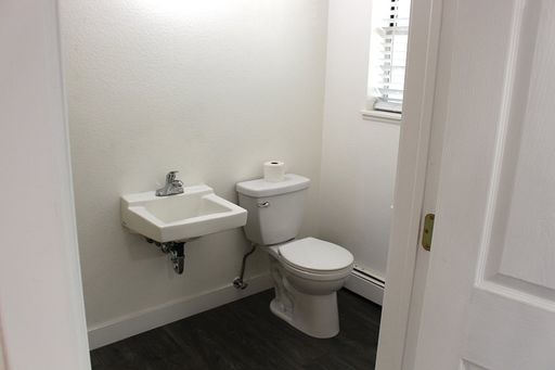 Listing photo thumbnail