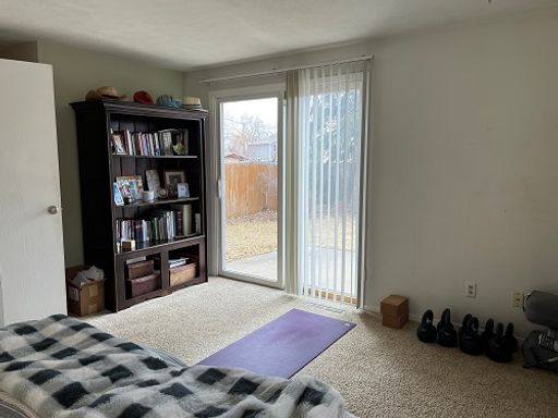 Listing photo thumbnail