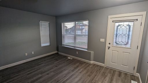Listing photo thumbnail