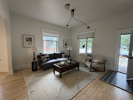 Listing photo thumbnail