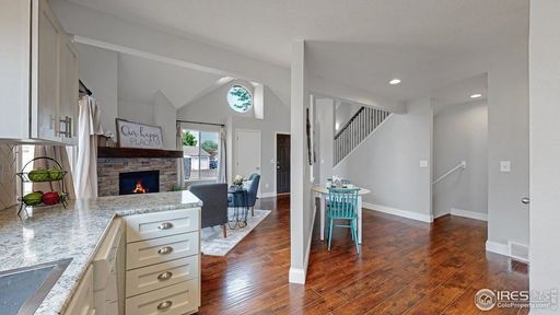 Listing photo thumbnail