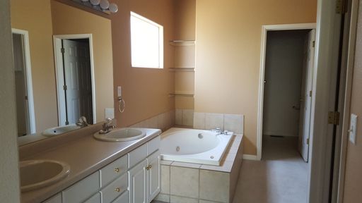 Listing photo thumbnail