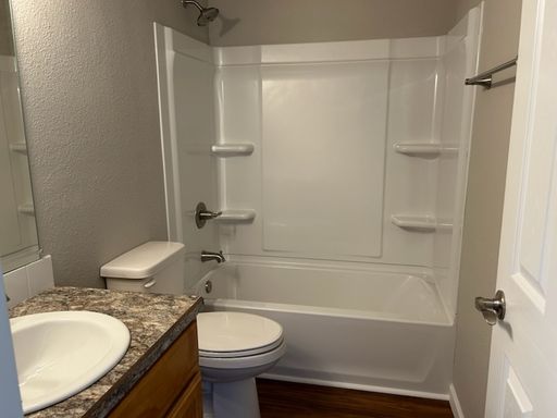 Listing photo thumbnail