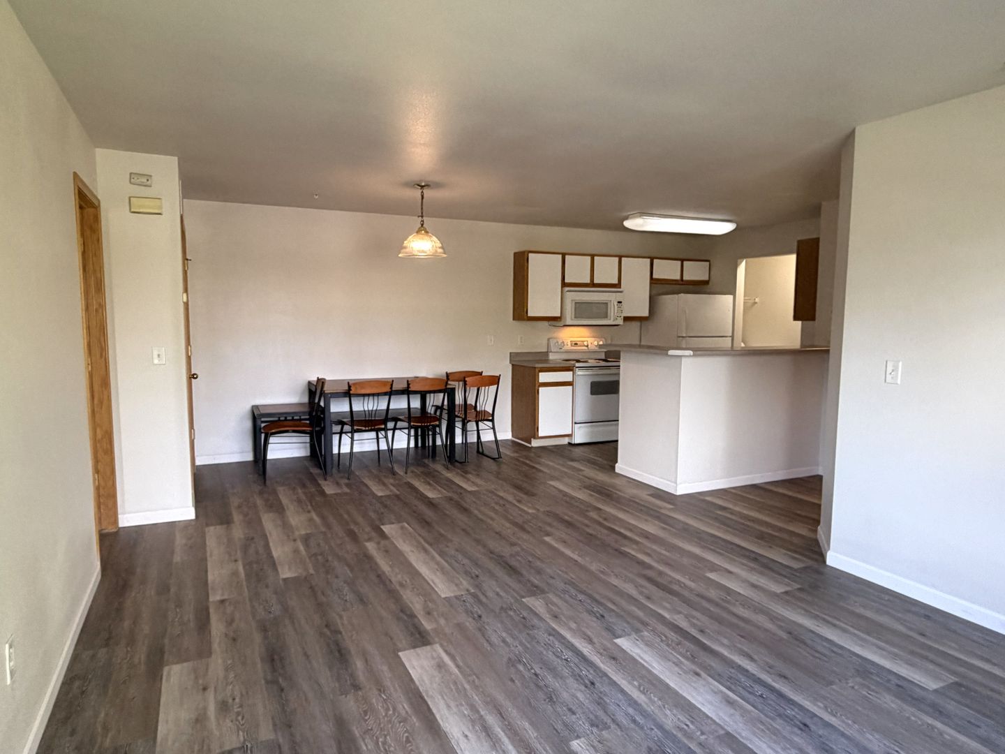 2226 W Elizabeth St C204 3 of 8
