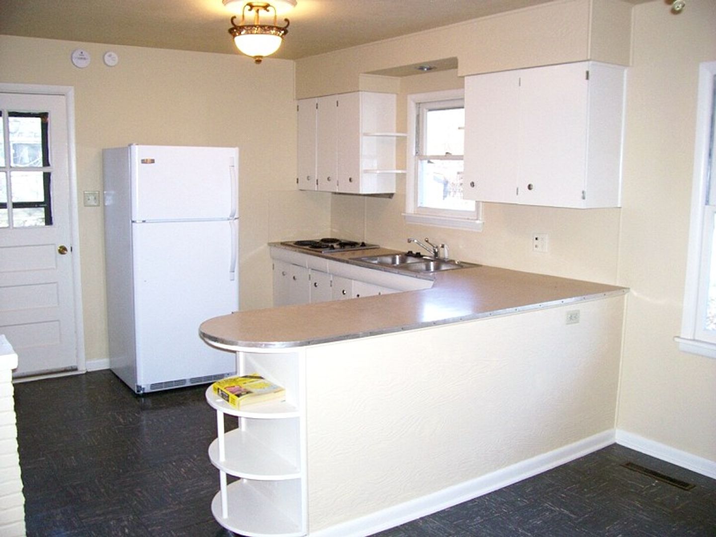 Listing photo