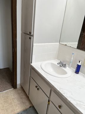 Listing photo thumbnail