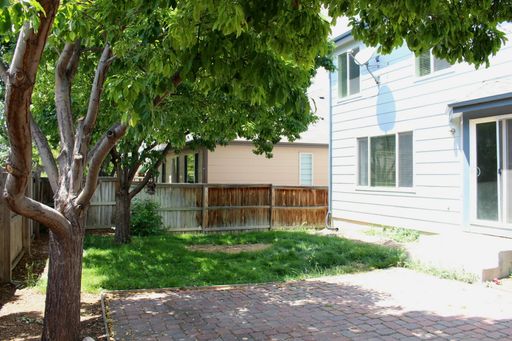 Listing photo thumbnail