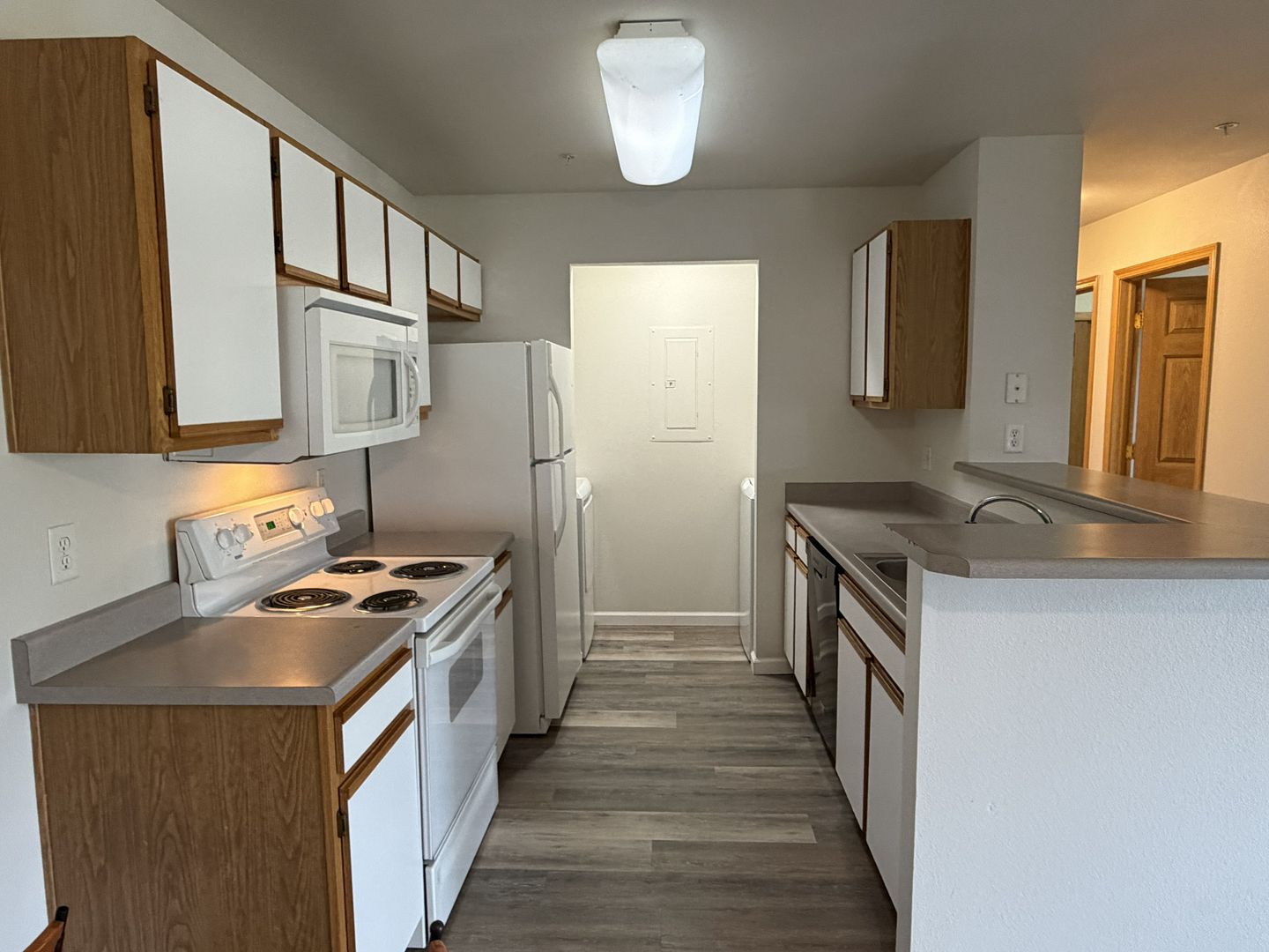 2226 W Elizabeth St C204 4 of 8
