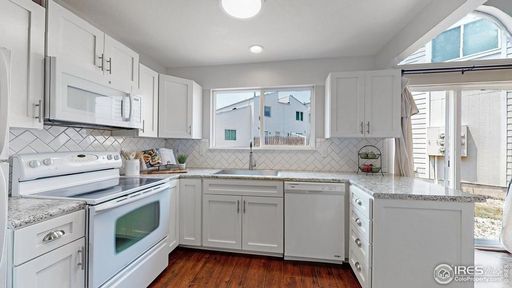 Listing photo thumbnail